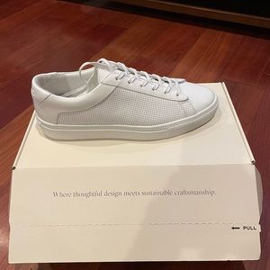 NEW Koio Capri Perforated White size 8 Mens